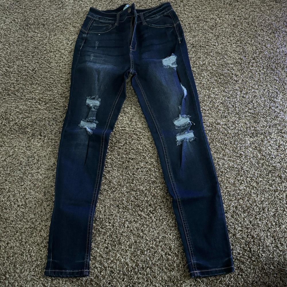 Dark skinny jeans